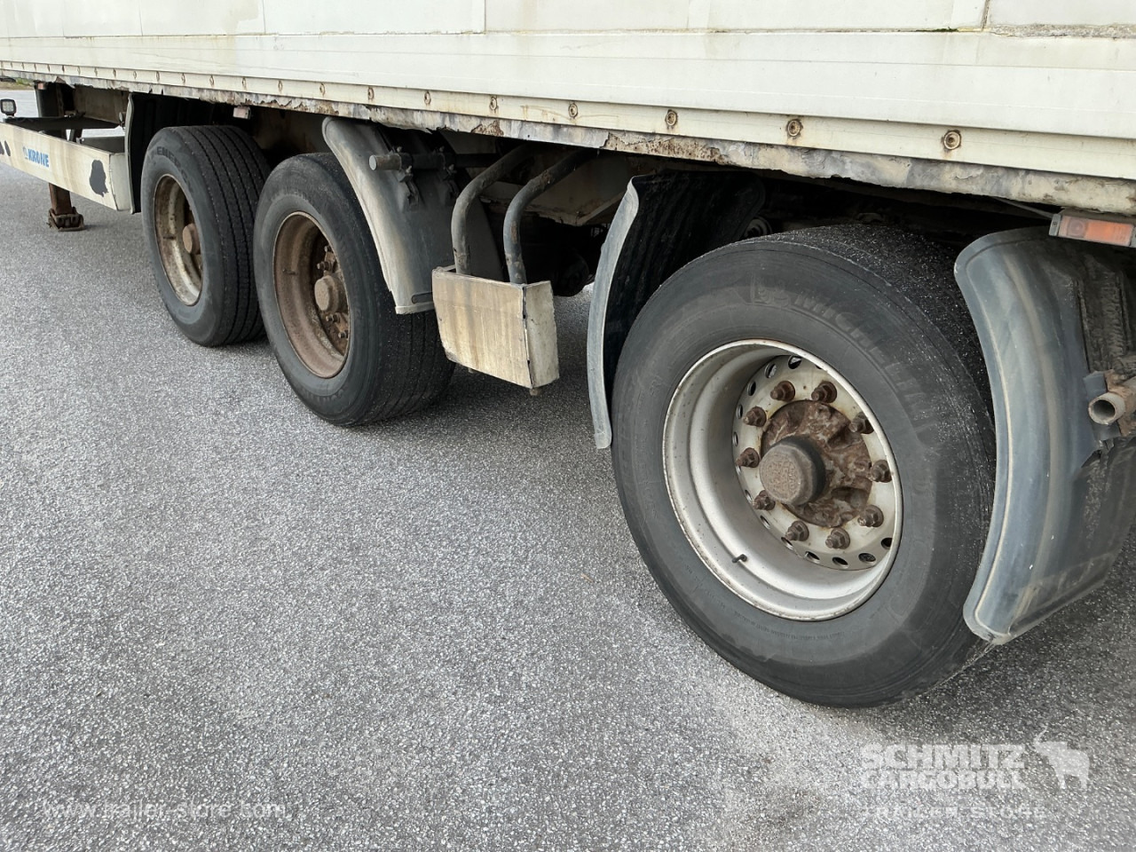 KRONE Dryfreight Standard Taillift - Polprikolica zabojnik: slika 2 KRONE Dryfreight Standard Taillift - Polprikolica zabojnik: slika 2