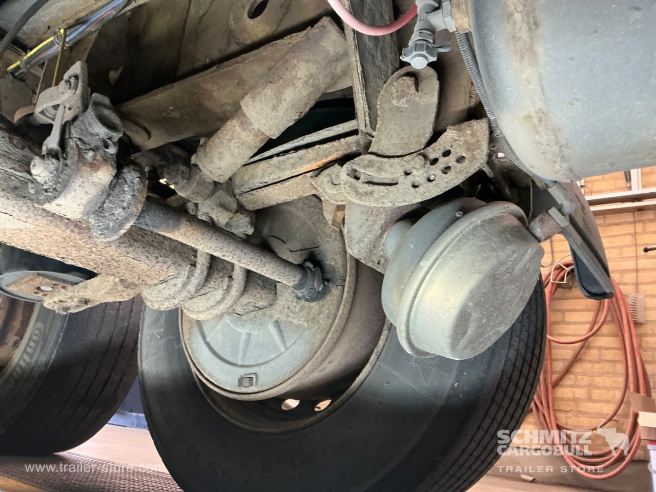 KRONE Dryfreight Standard Taillift - Polprikolica zabojnik: slika 5 KRONE Dryfreight Standard Taillift - Polprikolica zabojnik: slika 5