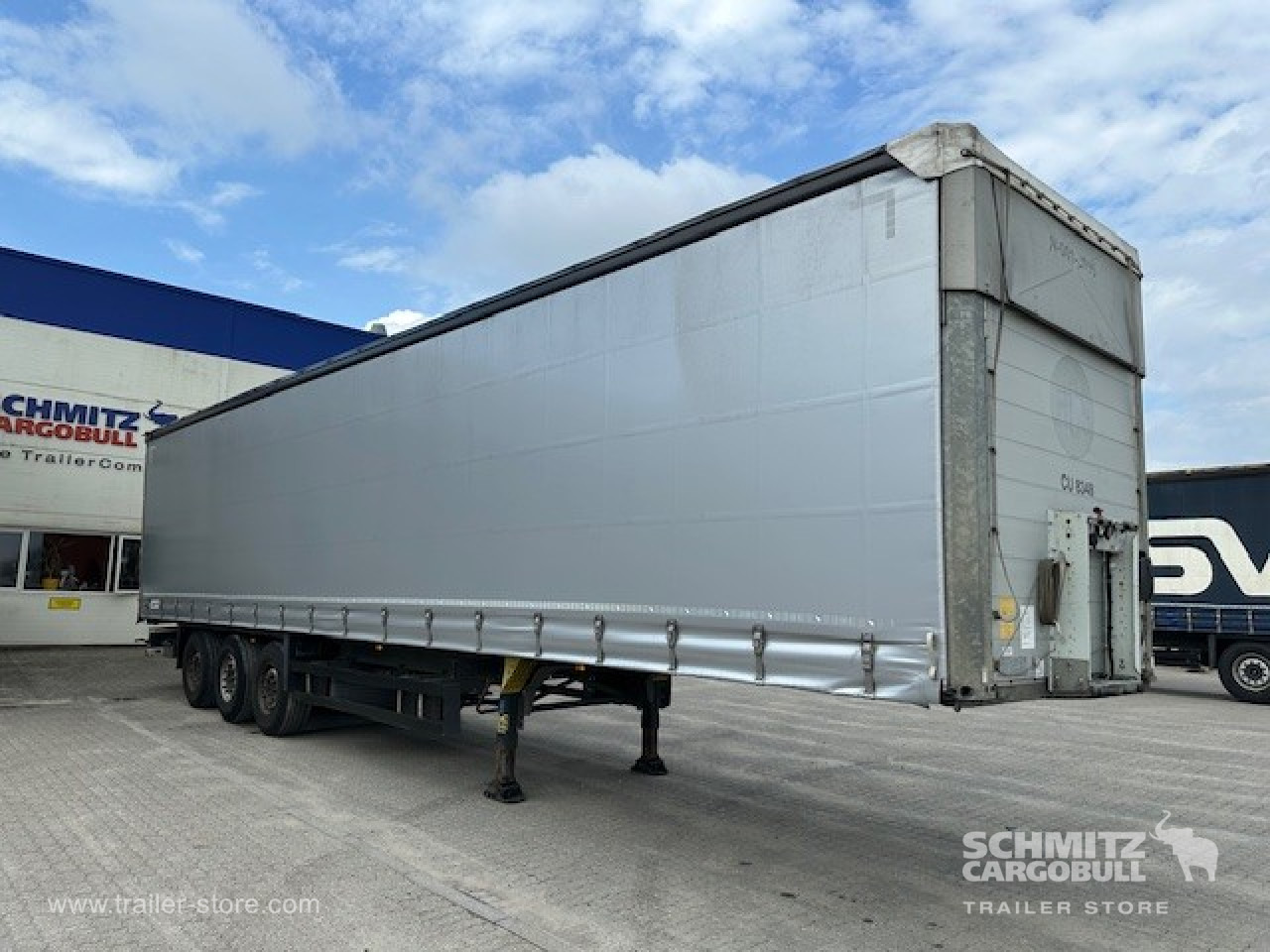 SCHMITZ Curtainsider Standard Forklift holder - Polprikolica s ponjavo: slika 1 SCHMITZ Curtainsider Standard Forklift holder - Polprikolica s ponjavo: slika 1