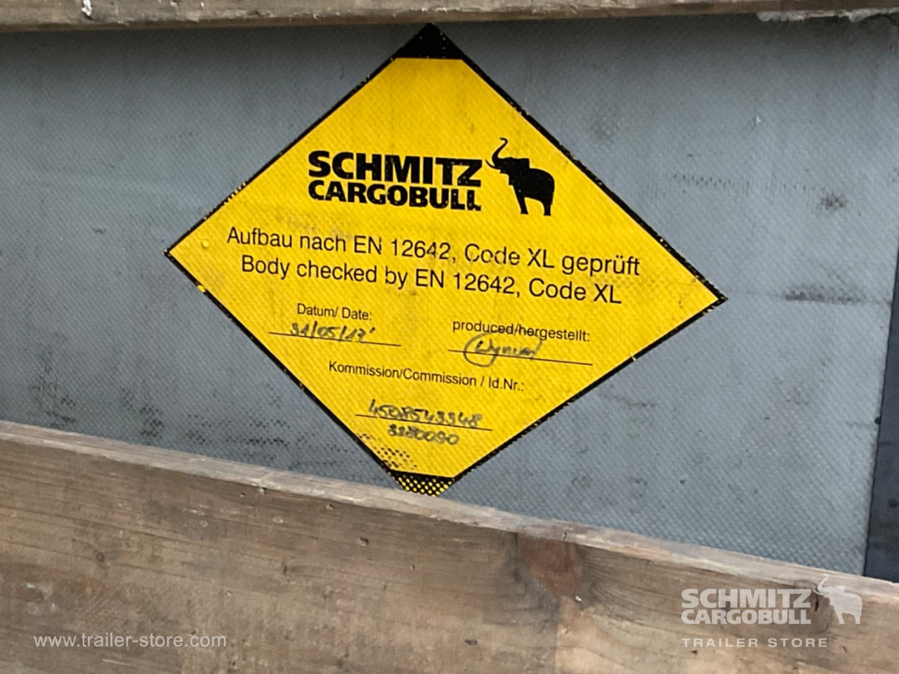 SCHMITZ Curtainsider Standard Forklift holder - Polprikolica s ponjavo: slika 5 SCHMITZ Curtainsider Standard Forklift holder - Polprikolica s ponjavo: slika 5