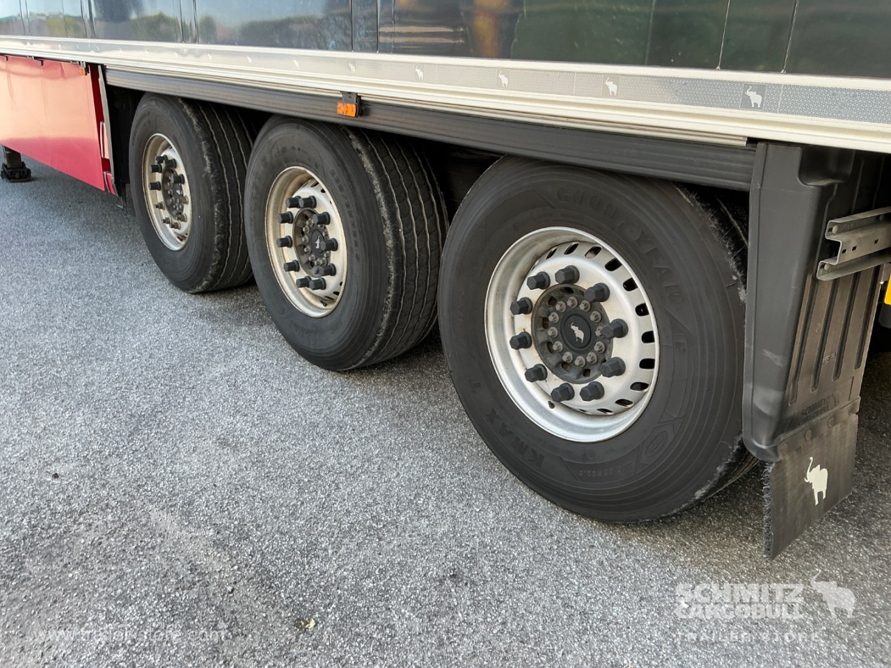 SCHMITZ Reefer Standard Double deck - Izotermična polprikolica: slika 5 SCHMITZ Reefer Standard Double deck - Izotermična polprikolica: slika 5
