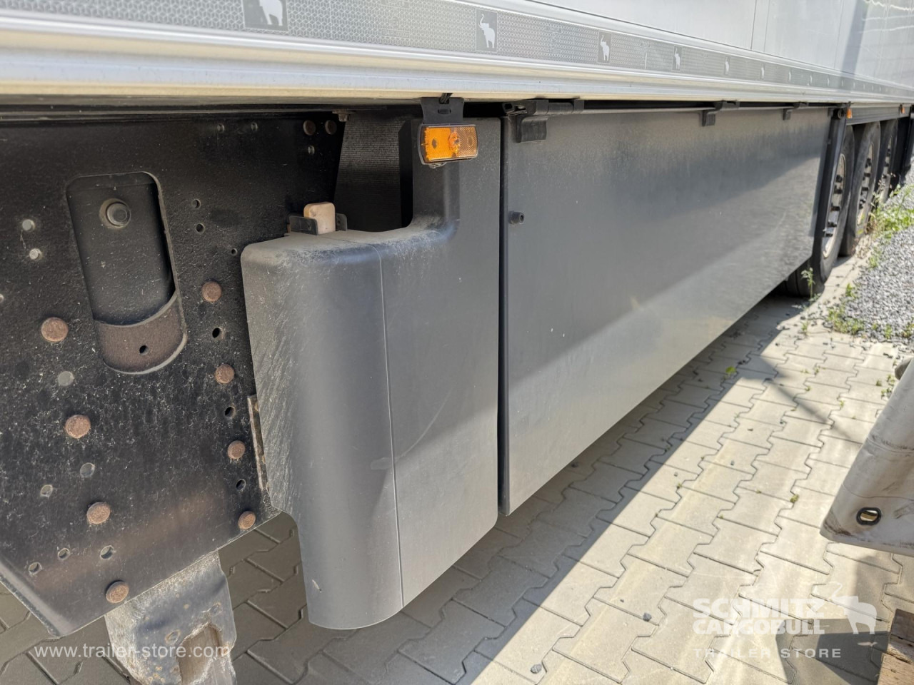 SCHMITZ Reefer Multitemp Double deck - Izotermična polprikolica: slika 4 SCHMITZ Reefer Multitemp Double deck - Izotermična polprikolica: slika 4