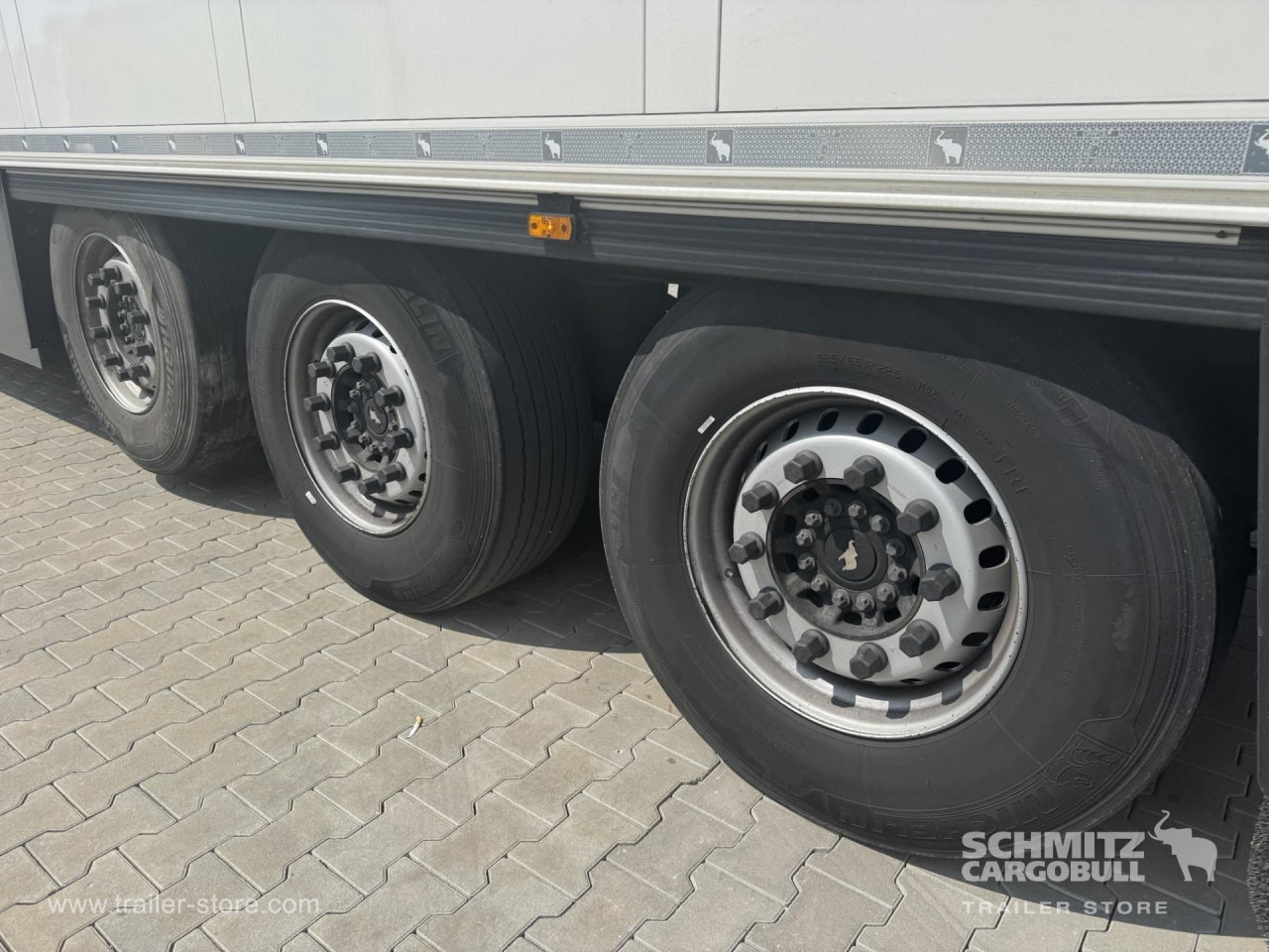 SCHMITZ Reefer Standard Double deck - Izotermična polprikolica: slika 2 SCHMITZ Reefer Standard Double deck - Izotermična polprikolica: slika 2
