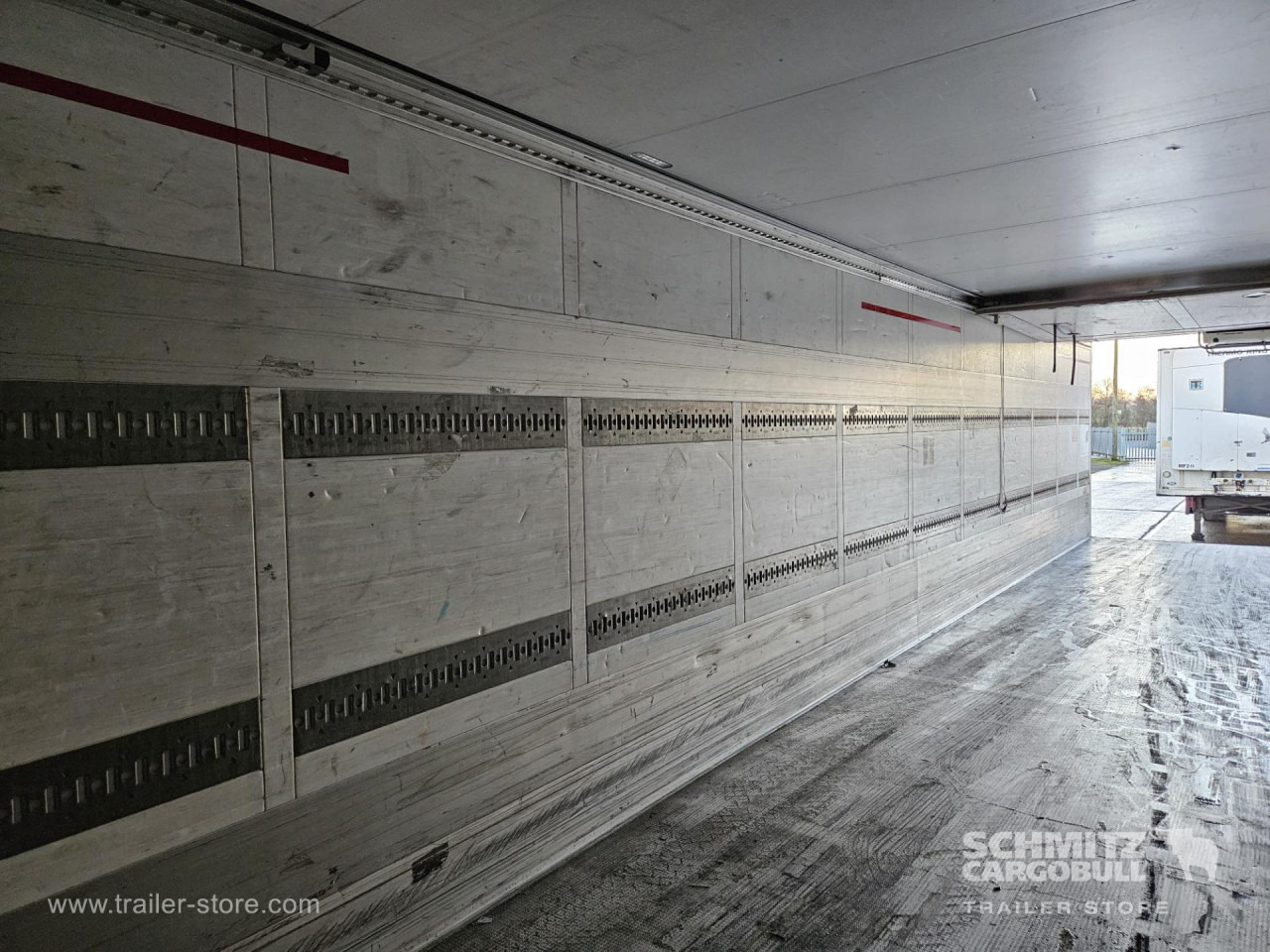 SCHMITZ Reefer Multitemp - Izotermična polprikolica: slika 4 SCHMITZ Reefer Multitemp - Izotermična polprikolica: slika 4