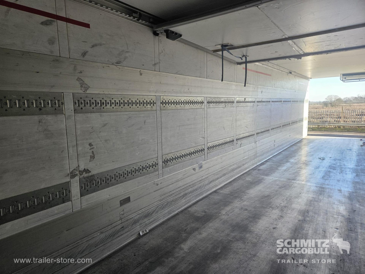 SCHMITZ Reefer Multitemp - Izotermična polprikolica: slika 3 SCHMITZ Reefer Multitemp - Izotermična polprikolica: slika 3
