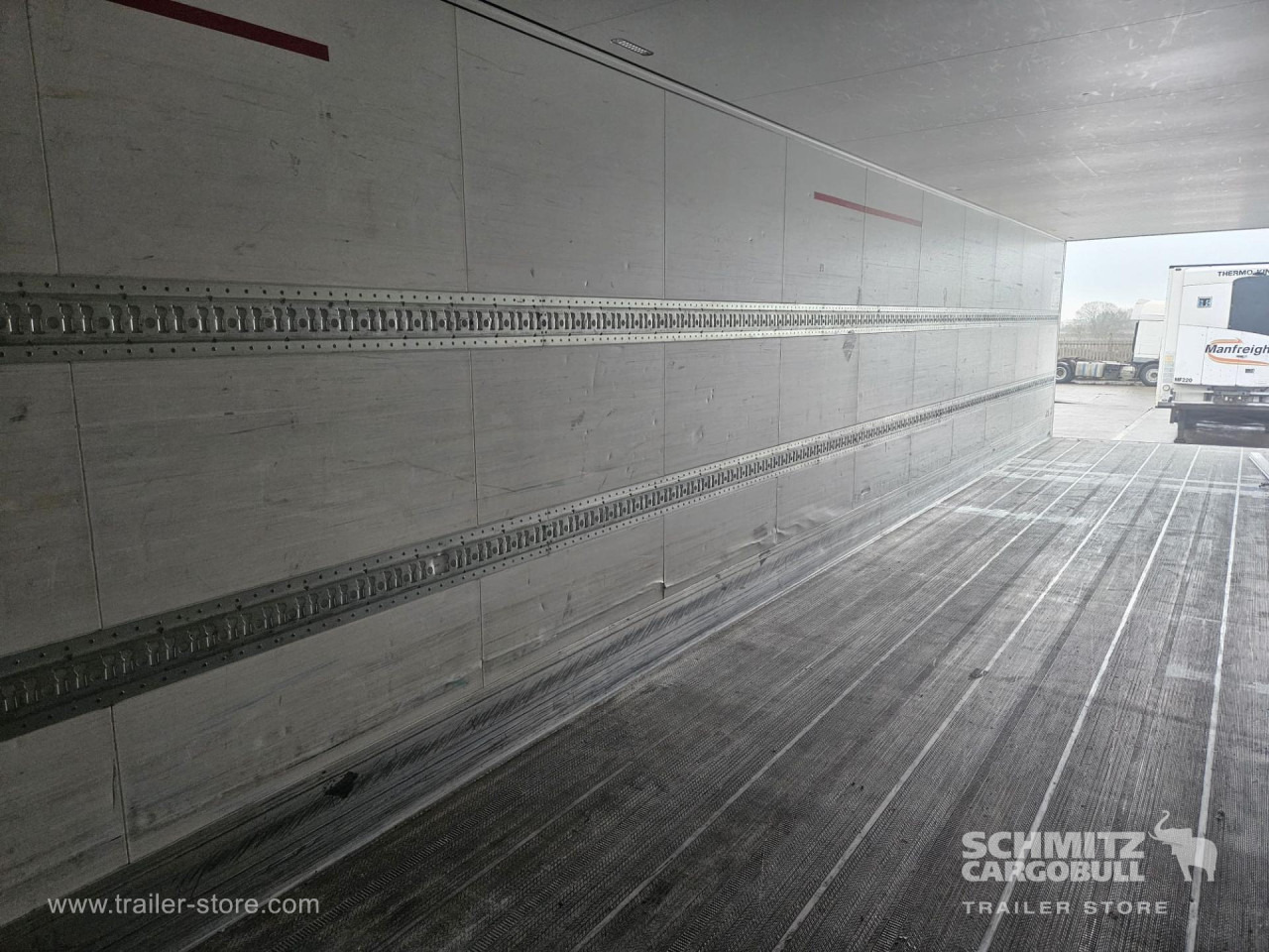 SCHMITZ Reefer Standard - Izotermična polprikolica: slika 4 SCHMITZ Reefer Standard - Izotermična polprikolica: slika 4