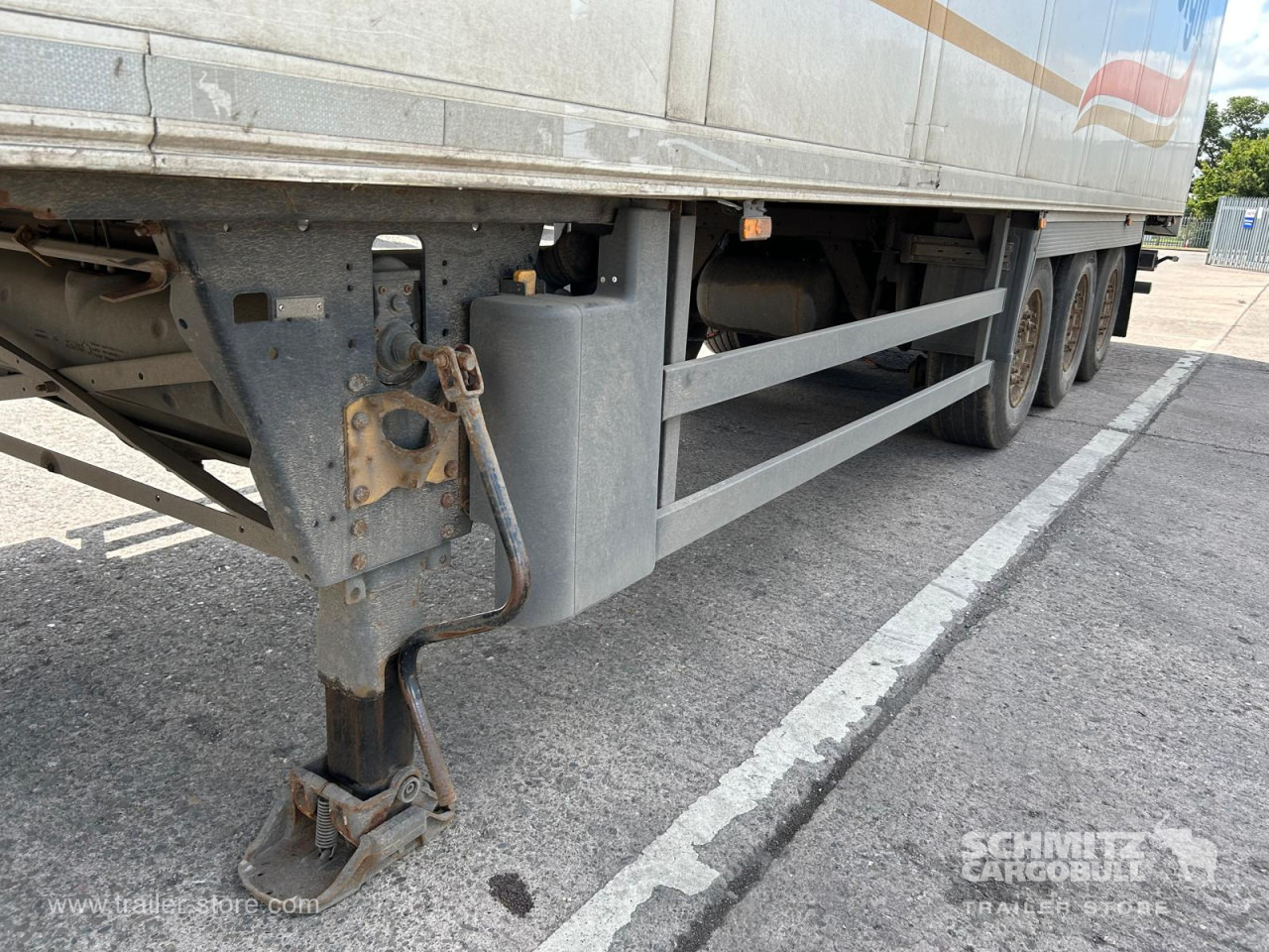 SCHMITZ Reefer Standard - Izotermična polprikolica: slika 2 SCHMITZ Reefer Standard - Izotermična polprikolica: slika 2