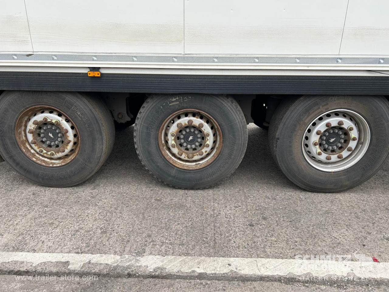 SCHMITZ Reefer Standard - Izotermična polprikolica: slika 2 SCHMITZ Reefer Standard - Izotermična polprikolica: slika 2