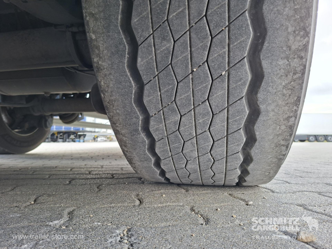 SCHMITZ Reefer Standard - Izotermična polprikolica: slika 4 SCHMITZ Reefer Standard - Izotermična polprikolica: slika 4