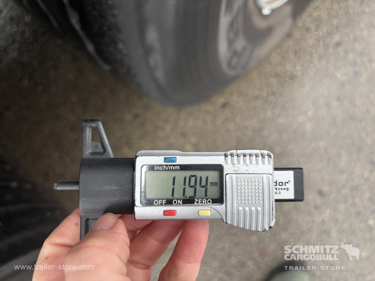 SCHMITZ Curtainsider Standard - Polprikolica s ponjavo: slika 4 SCHMITZ Curtainsider Standard - Polprikolica s ponjavo: slika 4