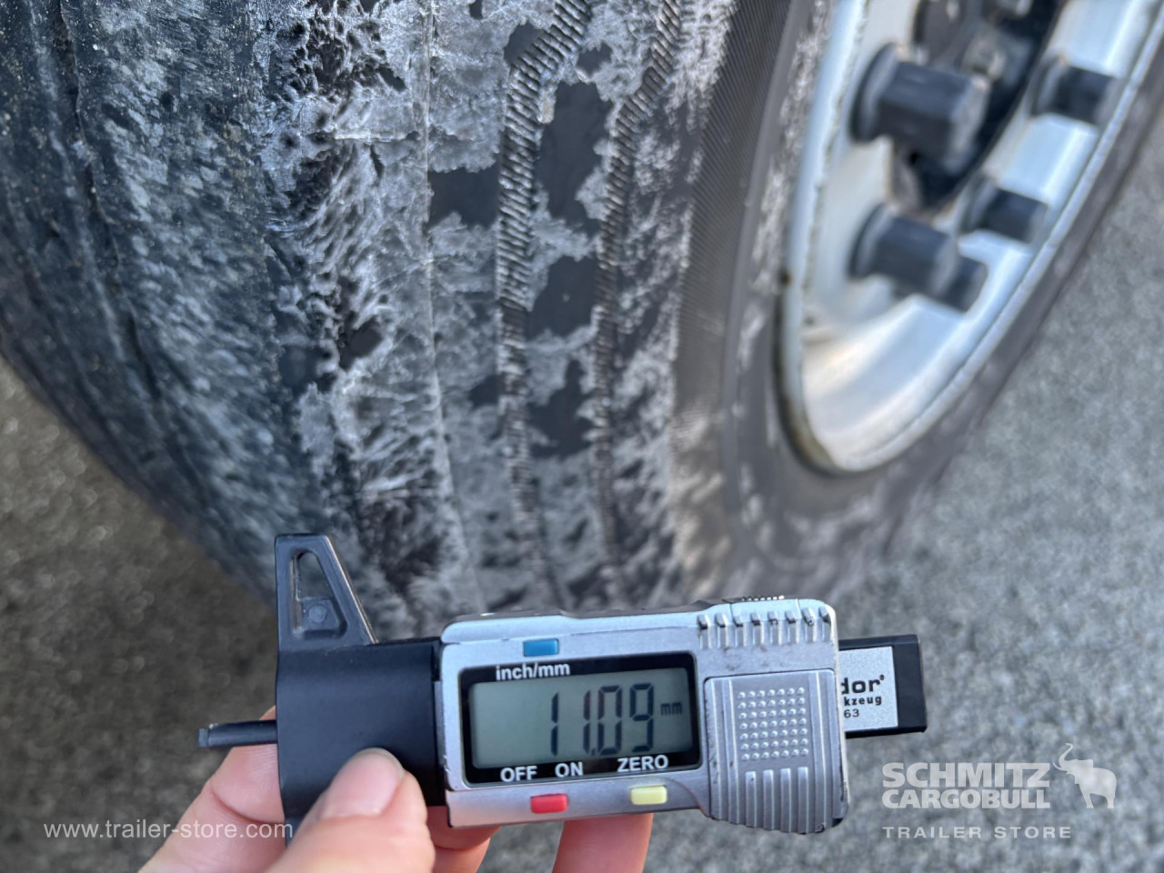 SCHMITZ Reefer Standard Double deck - Izotermična polprikolica: slika 3 SCHMITZ Reefer Standard Double deck - Izotermična polprikolica: slika 3