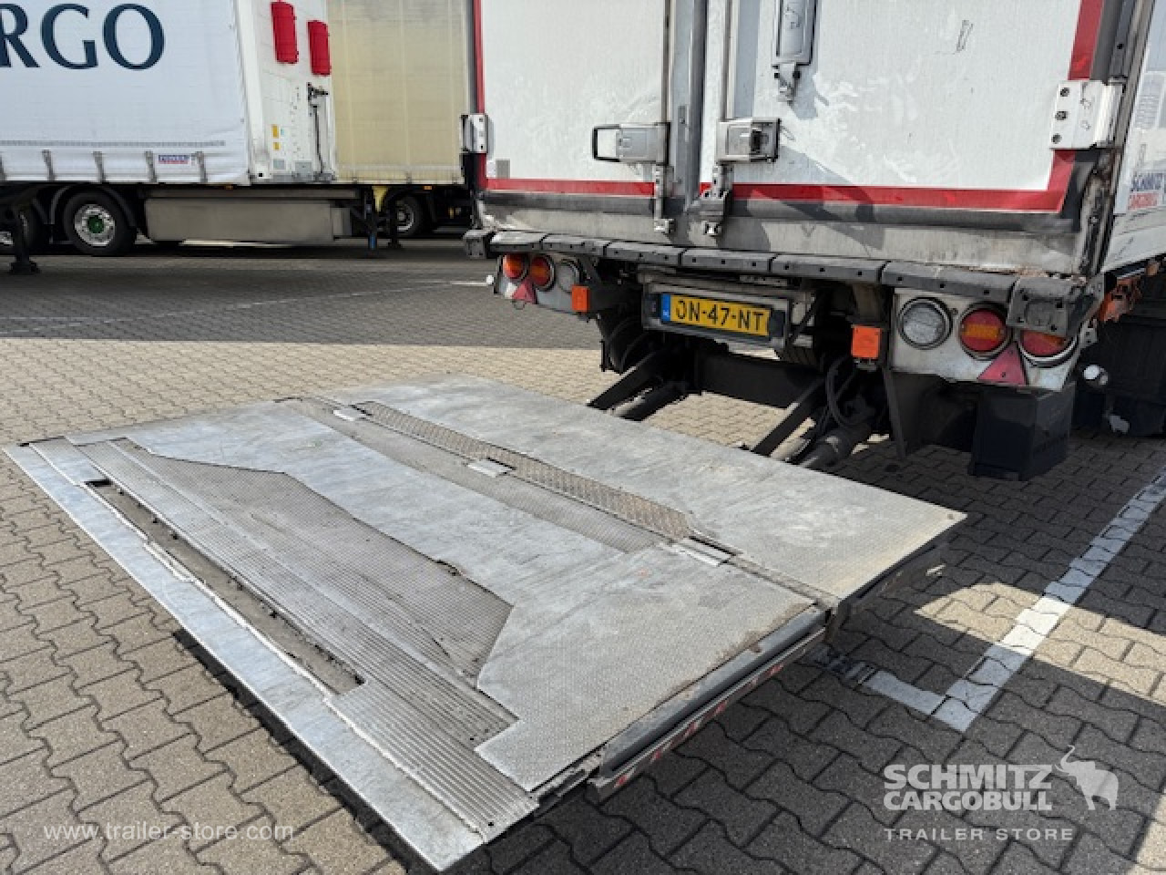 SCHMITZ Oplegger Vries Multitemp Taillift - Izotermična polprikolica: slika 4 SCHMITZ Oplegger Vries Multitemp Taillift - Izotermična polprikolica: slika 4