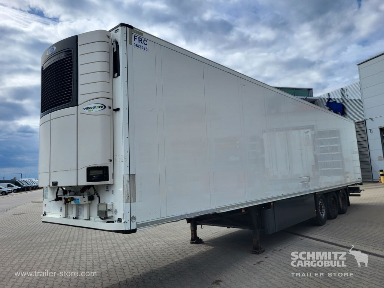 SCHMITZ Reefer Standard Double deck - Izotermična polprikolica: slika 1 SCHMITZ Reefer Standard Double deck - Izotermična polprikolica: slika 1
