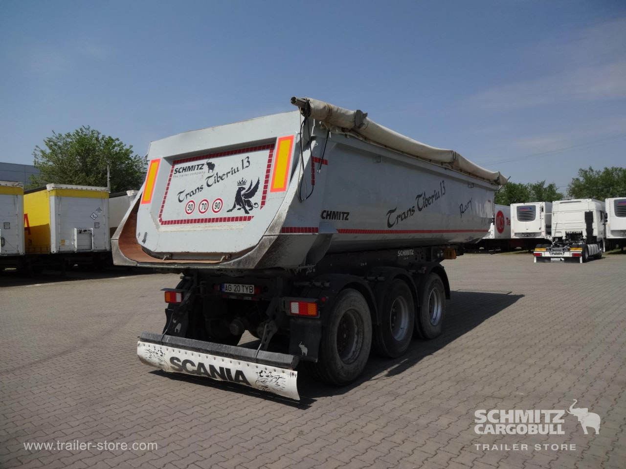 SCHMITZ Tipper Steel half pipe body 24m³ - Kiper polprikolica: slika 3 SCHMITZ Tipper Steel half pipe body 24m³ - Kiper polprikolica: slika 3