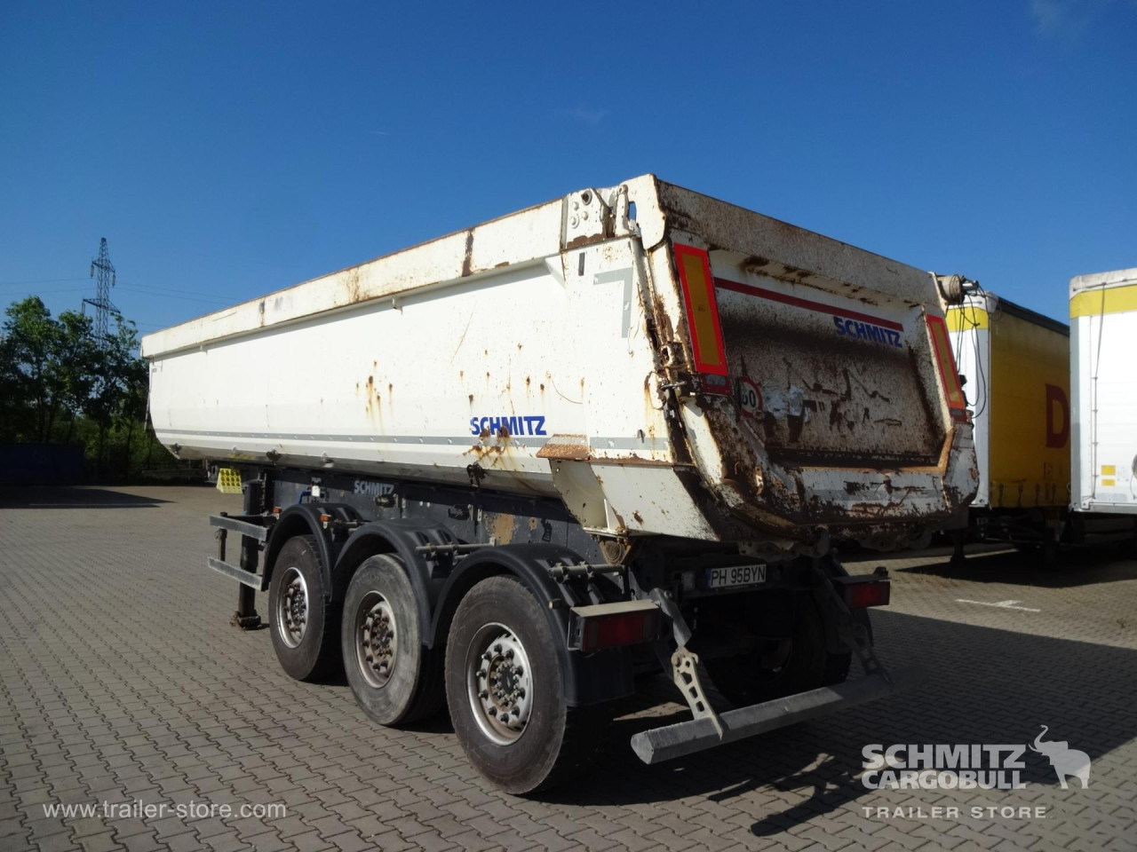 SCHMITZ Tipper Steel half pipe body 28m³ - Kiper polprikolica: slika 1 SCHMITZ Tipper Steel half pipe body 28m³ - Kiper polprikolica: slika 1