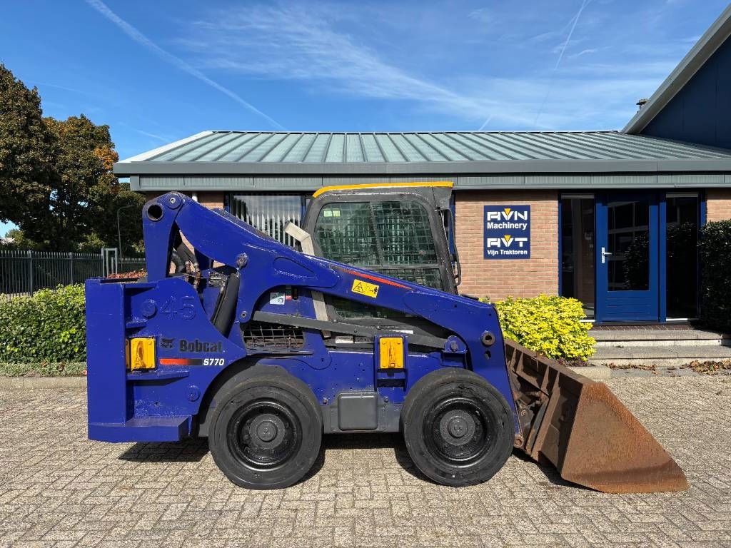 Bobcat S 770 - Mini nakladalec: slika 4 Bobcat S 770 - Mini nakladalec: slika 4