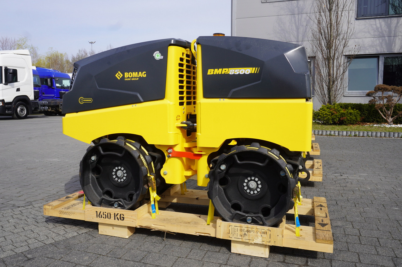 BOMAG BMP 8500 brand-new trench roller / Remote Control / 4 units - Stabilizator tal: slika 5 BOMAG BMP 8500 brand-new trench roller / Remote Control / 4 units - Stabilizator tal: slika 5