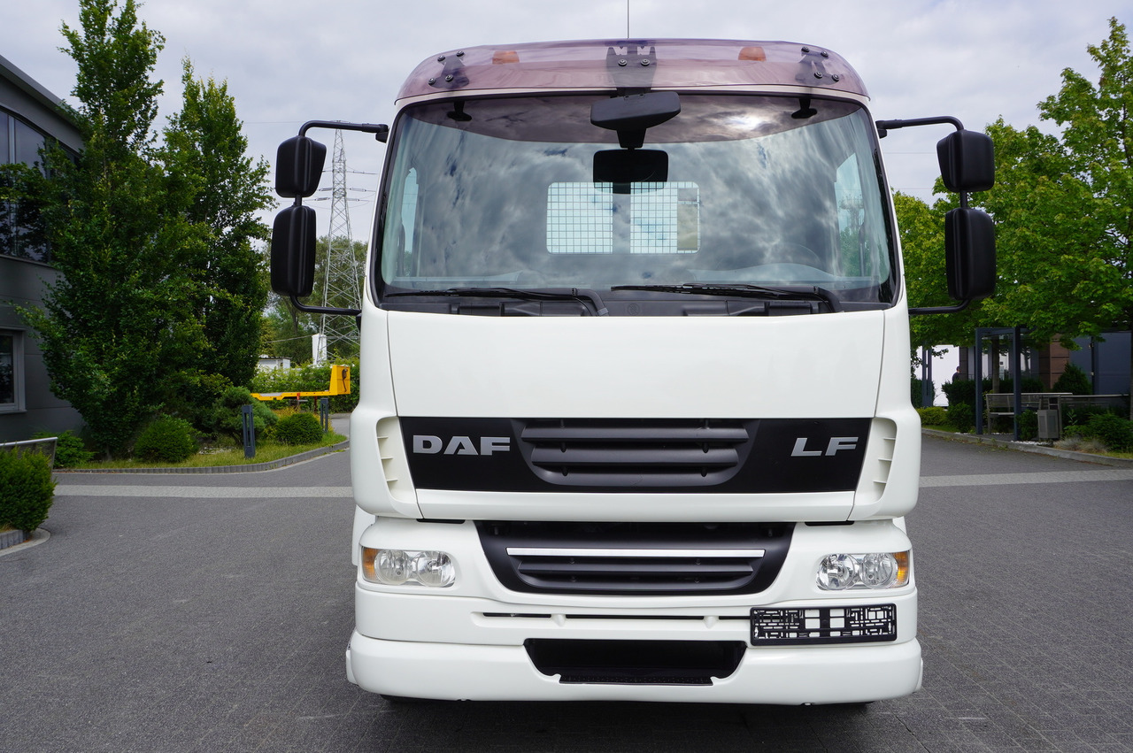 DAF LF 55.220 Skip loader GUIMA PALFINGER M14T - Komunalni tovornjak: slika 2 DAF LF 55.220 Skip loader GUIMA PALFINGER M14T - Komunalni tovornjak: slika 2