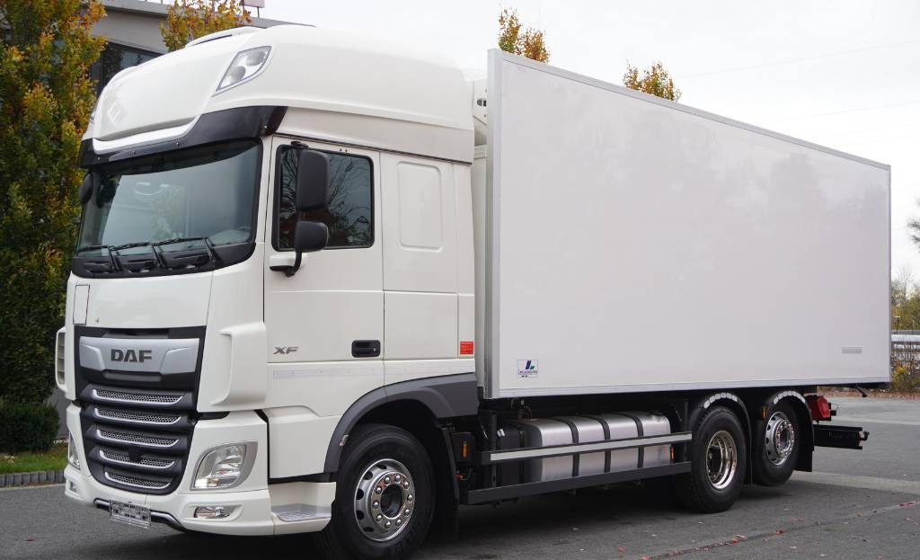 DAF XF 450 6×2 E6 / Refrigerator Lacapitaine / ATP/FRC to 2027 / 18 pallets - Tovornjak hladilnik: slika 1 DAF XF 450 6×2 E6 / Refrigerator Lacapitaine / ATP/FRC to 2027 / 18 pallets - Tovornjak hladilnik: slika 1