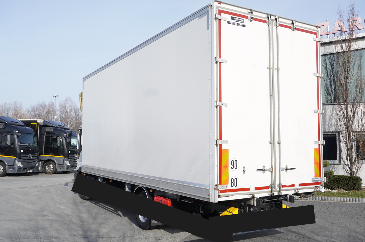 Giraudon 120.190 - Zamenljivo tovorišče - zaboj: slika 4 Giraudon 120.190 - Zamenljivo tovorišče - zaboj: slika 4