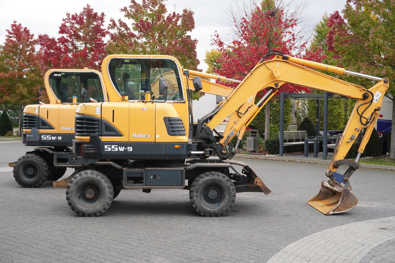 Hyundai Robex 55W-9 Wheeled Excavator 5.5t / 2pcs - Mini bager: slika 3 Hyundai Robex 55W-9 Wheeled Excavator 5.5t / 2pcs - Mini bager: slika 3