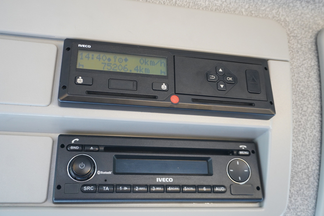 IVECO Eurocargo 160-210 / 75,000 km! / OMARS lowered tow truck platform / Fork - Vlečno vozilo: slika 3 IVECO Eurocargo 160-210 / 75,000 km! / OMARS lowered tow truck platform / Fork - Vlečno vozilo: slika 3