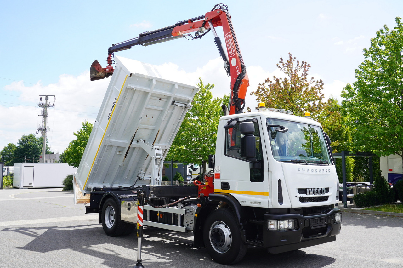 IVECO Eurocargo 160E22 EEV Dump truck / Bortmatic / Crane FASSI F95A.0.22 - Tovornjak z dvigalom: slika 3 IVECO Eurocargo 160E22 EEV Dump truck / Bortmatic / Crane FASSI F95A.0.22 - Tovornjak z dvigalom: slika 3