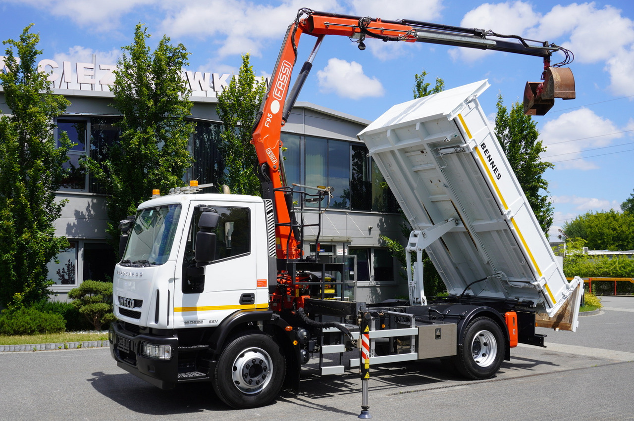 IVECO Eurocargo 160E22 EEV Dump truck / Bortmatic / Crane FASSI F95A.0.22 - Tovornjak s kesonom, Tovornjak z dvigalom: slika 1 IVECO Eurocargo 160E22 EEV Dump truck / Bortmatic / Crane FASSI F95A.0.22 - Tovornjak s kesonom, Tovornjak z dvigalom: slika 1