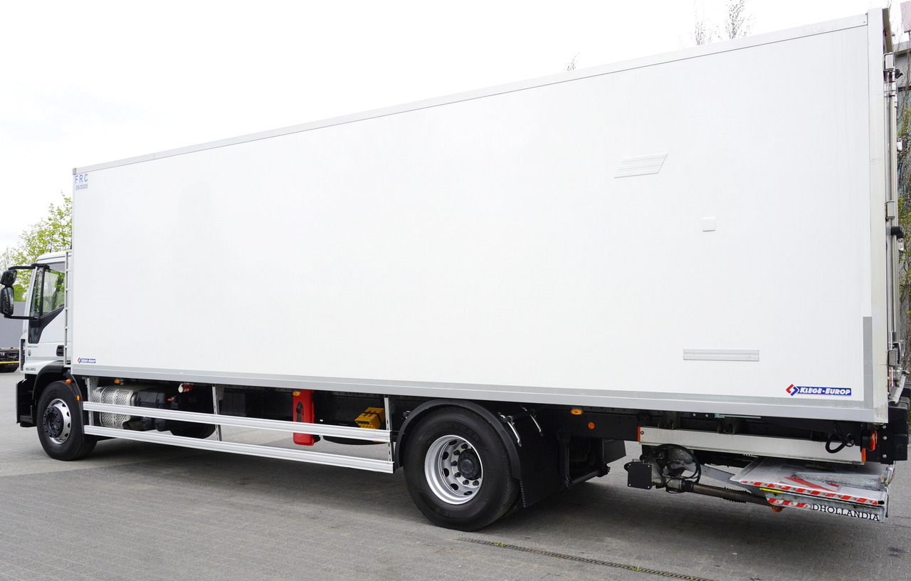 IVECO Eurocargo 190-280L E6 4x2 / Refrigerator / Dhollandia DHSM.20 tail lift / 21 pallets - Tovornjak hladilnik: slika 3 IVECO Eurocargo 190-280L E6 4x2 / Refrigerator / Dhollandia DHSM.20 tail lift / 21 pallets - Tovornjak hladilnik: slika 3