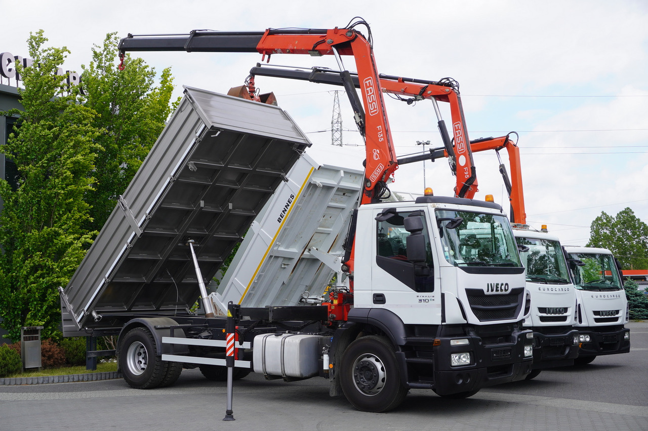 IVECO Stralis 310 E6 / NEW 3-sided tipper / Fassi F135 crane with remote control - Tovornjak z dvigalom: slika 2 IVECO Stralis 310 E6 / NEW 3-sided tipper / Fassi F135 crane with remote control - Tovornjak z dvigalom: slika 2