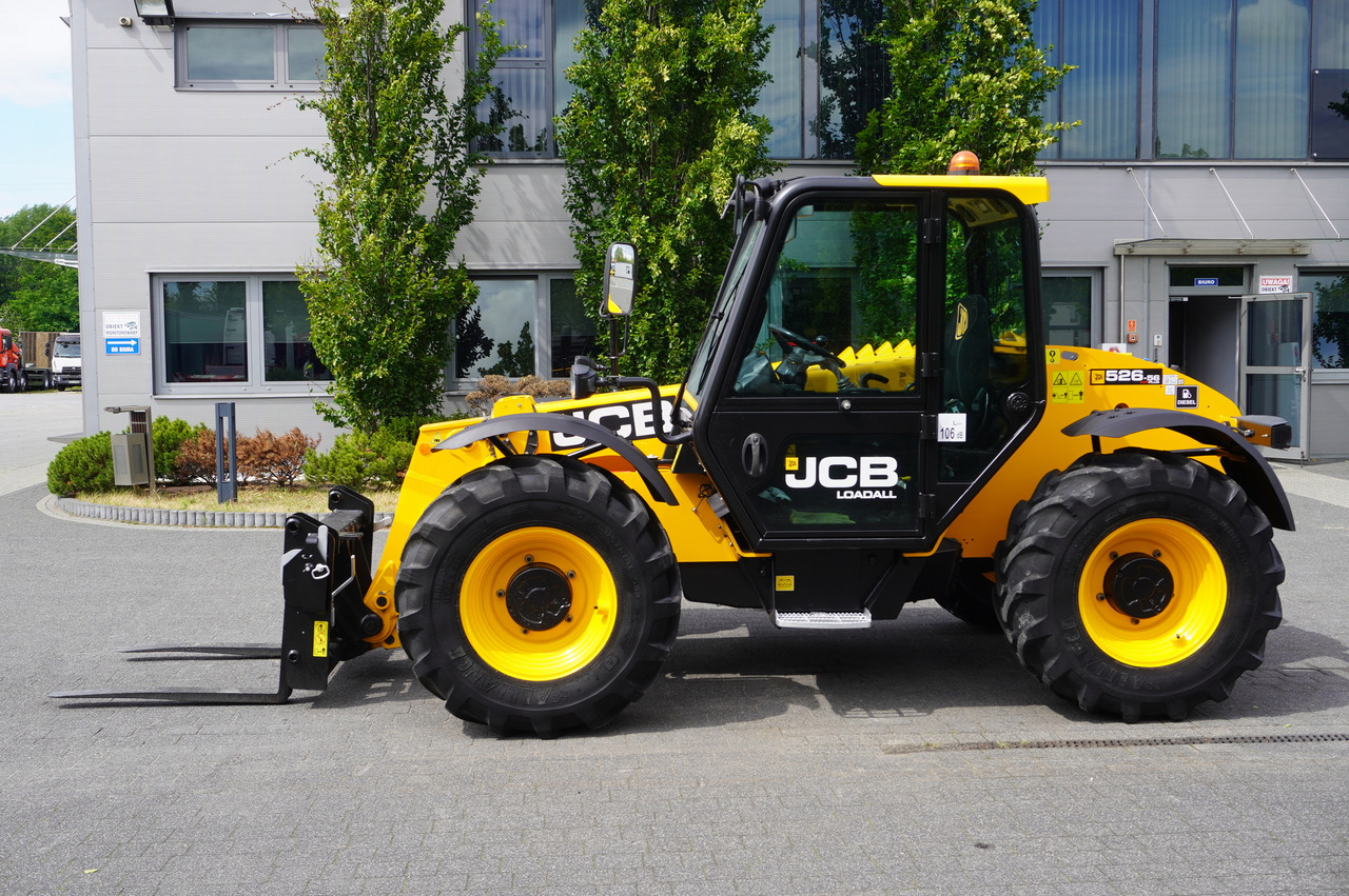 JCB 526-56 AGRI Plus / 5.6 m telescopic loader / joystick - Teleskopski kolesni nakladalnik: slika 2 JCB 526-56 AGRI Plus / 5.6 m telescopic loader / joystick - Teleskopski kolesni nakladalnik: slika 2