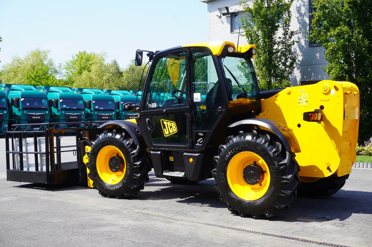 JCB 535-95 / 3.5 T / range 9.5 m / joystick - Teleskopski kolesni nakladalnik: slika 3 JCB 535-95 / 3.5 T / range 9.5 m / joystick - Teleskopski kolesni nakladalnik: slika 3