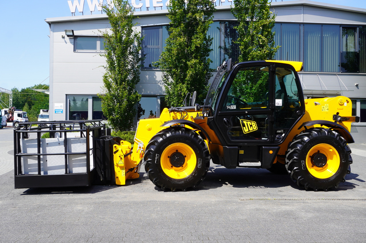 JCB 535-95 / 3.5 T / range 9.5 m / joystick - Teleskopski kolesni nakladalnik: slika 2 JCB 535-95 / 3.5 T / range 9.5 m / joystick - Teleskopski kolesni nakladalnik: slika 2