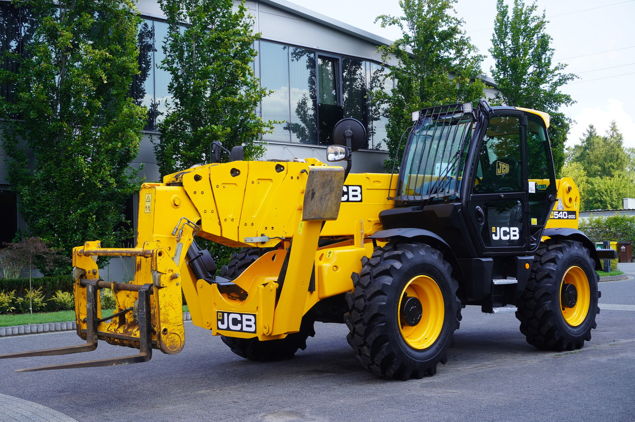 JCB 540-200 Telescopic Loader / 20 m reach / joystick - Teleskopski kolesni nakladalnik: slika 2 JCB 540-200 Telescopic Loader / 20 m reach / joystick - Teleskopski kolesni nakladalnik: slika 2