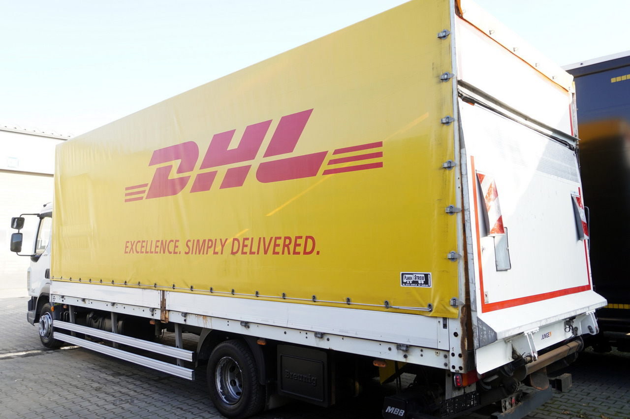 JUNGE Body Tarpaulin JUNGE / 18 Europallets / 2015 - Zamenljivo tovorišče s ponjavo: slika 2 JUNGE Body Tarpaulin JUNGE / 18 Europallets / 2015 - Zamenljivo tovorišče s ponjavo: slika 2