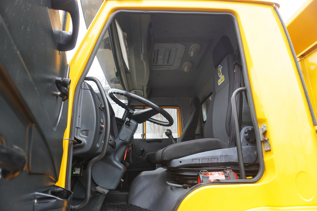 Tovornjak prekucnik, Tovornjak z dvigalom KAMAZ T2530 E5 6×4 / 3-sided tipper: slika 22