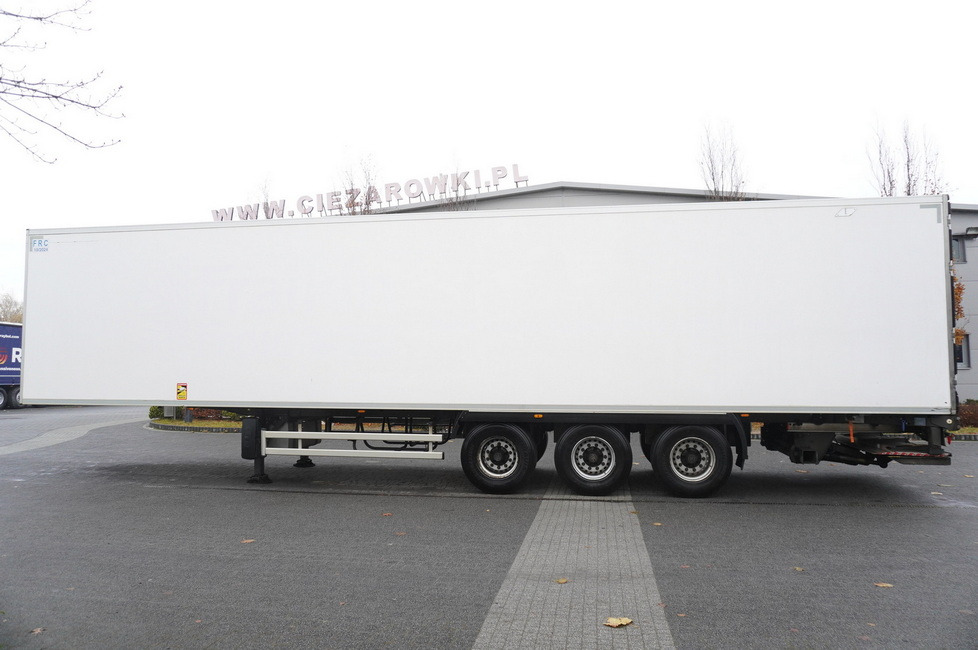 LAMBERET refrigerated semi-trailer / Carrier Vector 1550 unit - Polprikolica hladilnik: slika 3 LAMBERET refrigerated semi-trailer / Carrier Vector 1550 unit - Polprikolica hladilnik: slika 3