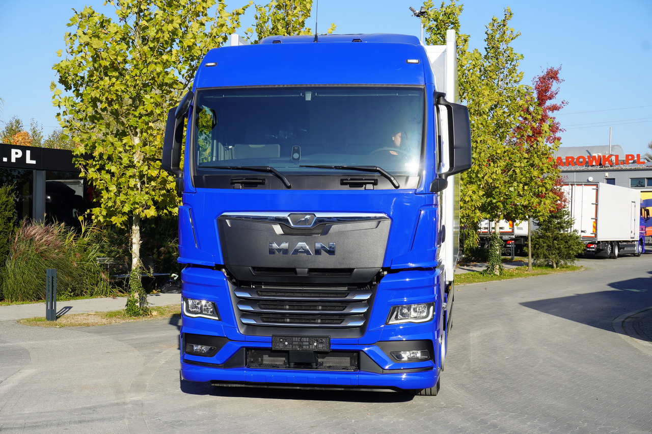 MAN New Refrigerator MAN TGX 26.400 / IGLOOCAR 23 pallets / Carrier Supra 1150 - Izotermični tovornjak: slika 5 MAN New Refrigerator MAN TGX 26.400 / IGLOOCAR 23 pallets / Carrier Supra 1150 - Izotermični tovornjak: slika 5