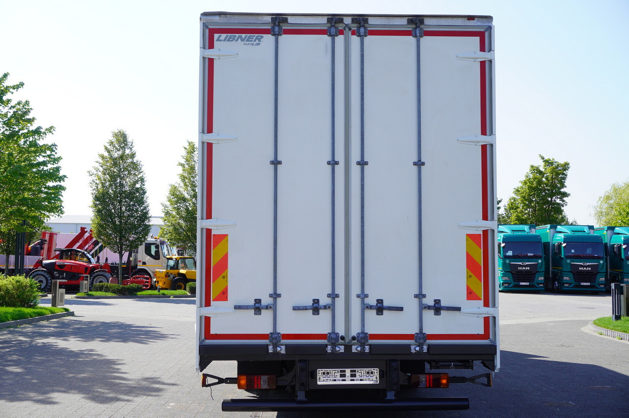 MAN TGL 12.190 / Curtainsider 19 EPAL / Sleeper cab - Tovornjak s ponjavo: slika 4 MAN TGL 12.190 / Curtainsider 19 EPAL / Sleeper cab - Tovornjak s ponjavo: slika 4