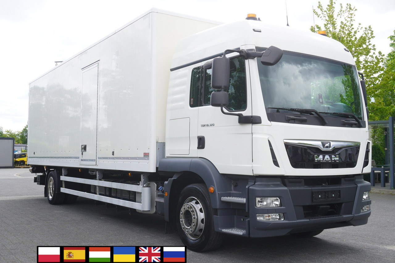 MAN TGM 18.320 / 21 EPAL box / 180 tho. km / Dhollandia 2500 kg / sleeping cab - Tovornjak zabojnik: slika 1 MAN TGM 18.320 / 21 EPAL box / 180 tho. km / Dhollandia 2500 kg / sleeping cab - Tovornjak zabojnik: slika 1