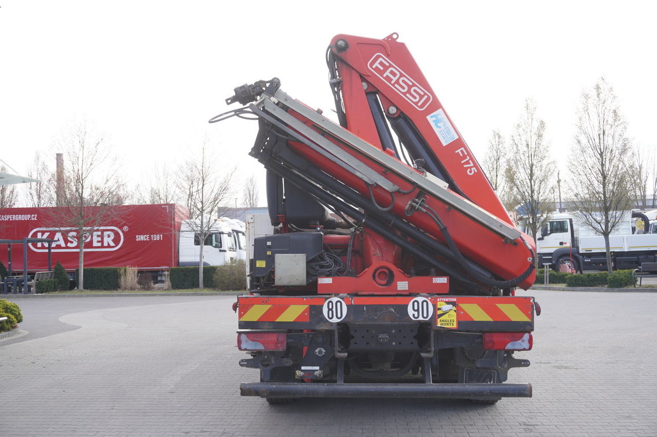MAN TGS 26.360 Flatbed / Fassi F175 7.7 T / steered 3rd axle - Tovornjak s kesonom, Tovornjak z dvigalom: slika 5 MAN TGS 26.360 Flatbed / Fassi F175 7.7 T / steered 3rd axle - Tovornjak s kesonom, Tovornjak z dvigalom: slika 5