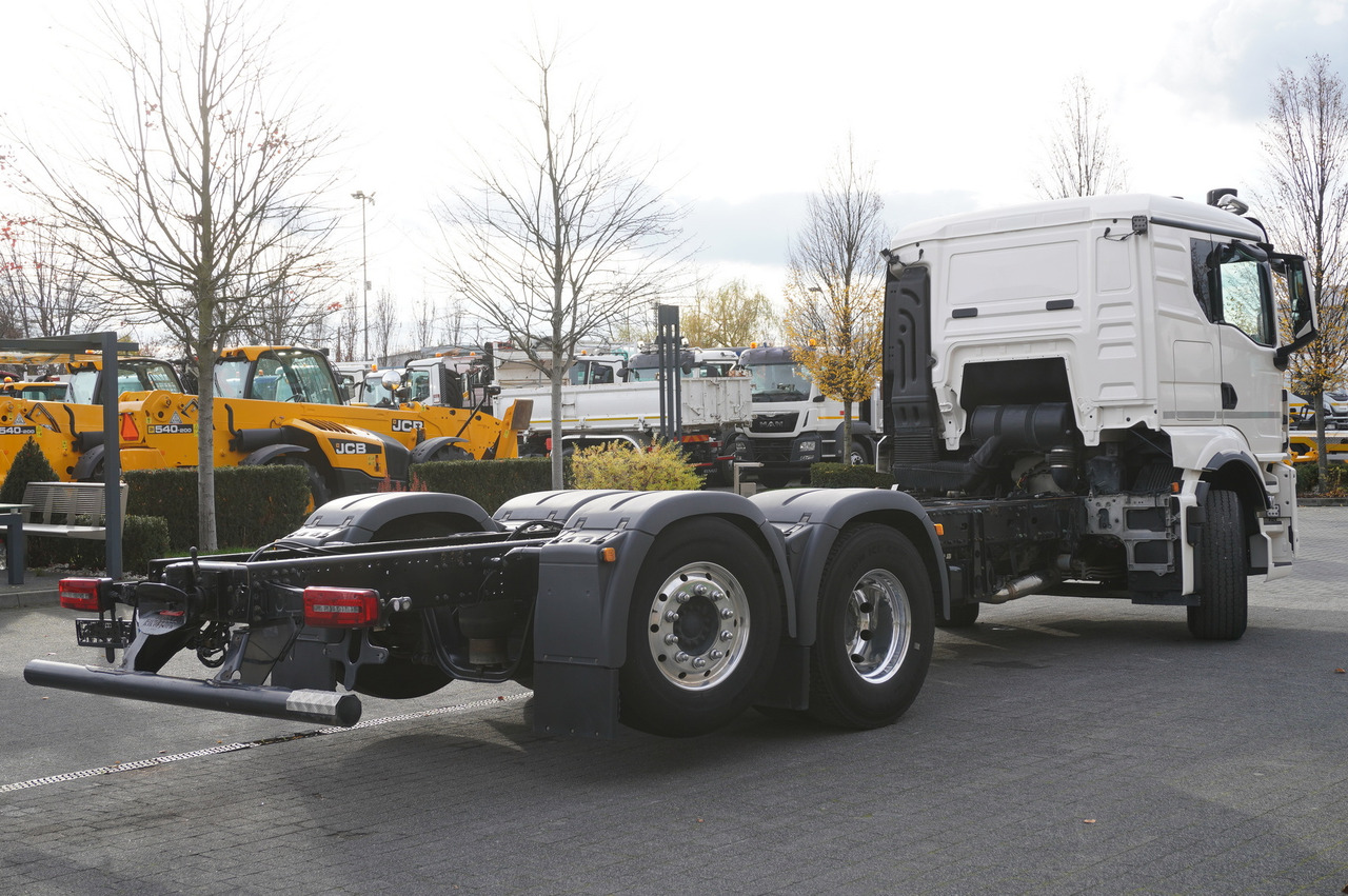 MAN TGS 26.510 6x4/4 Hydrodrive / Steering axle / Retarder / Sleeper cab - Tovornjak z dvigalom: slika 5 MAN TGS 26.510 6x4/4 Hydrodrive / Steering axle / Retarder / Sleeper cab - Tovornjak z dvigalom: slika 5