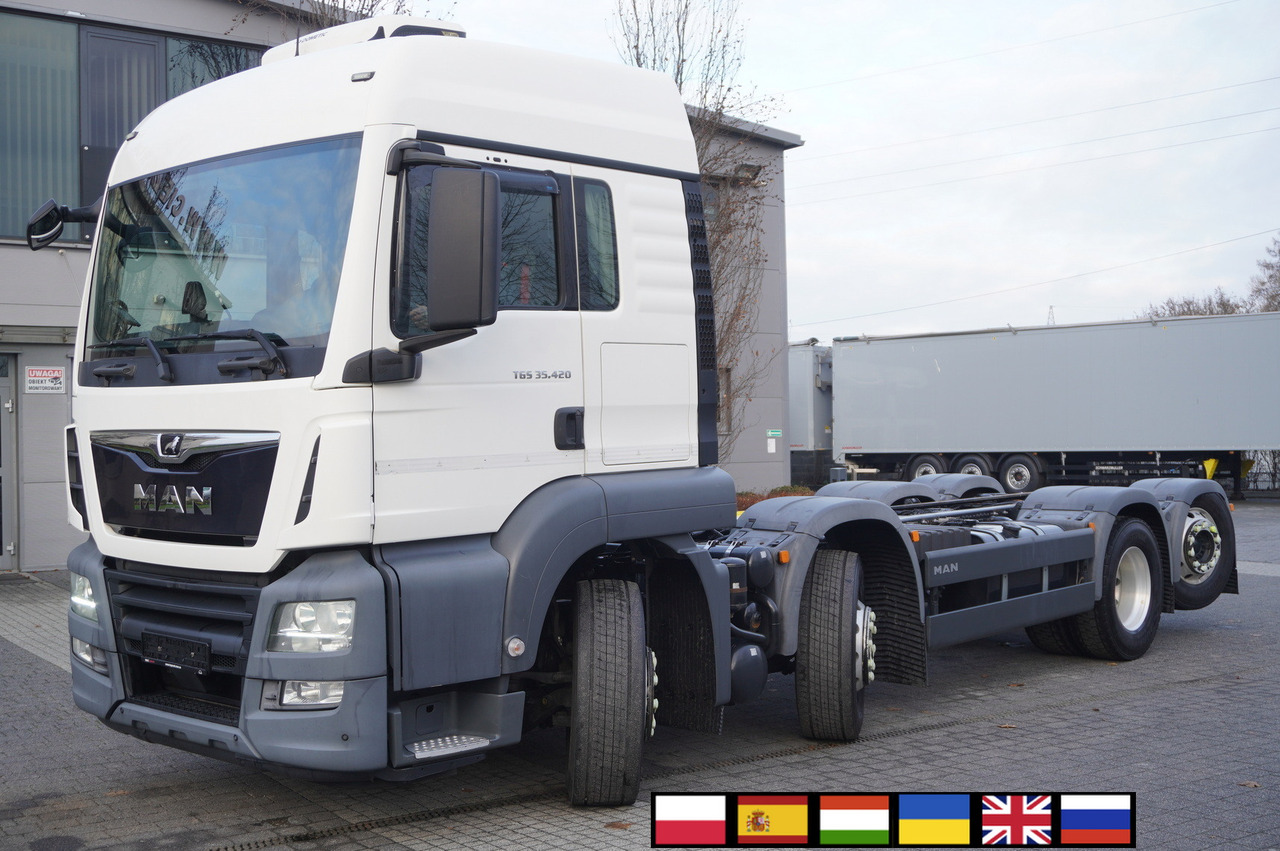 MAN TGS 35.420 8×2 / Chassis 6.4 m / 3 steered axles - Tovornjak-šasija, Tovornjak z dvigalom: slika 1 MAN TGS 35.420 8×2 / Chassis 6.4 m / 3 steered axles - Tovornjak-šasija, Tovornjak z dvigalom: slika 1