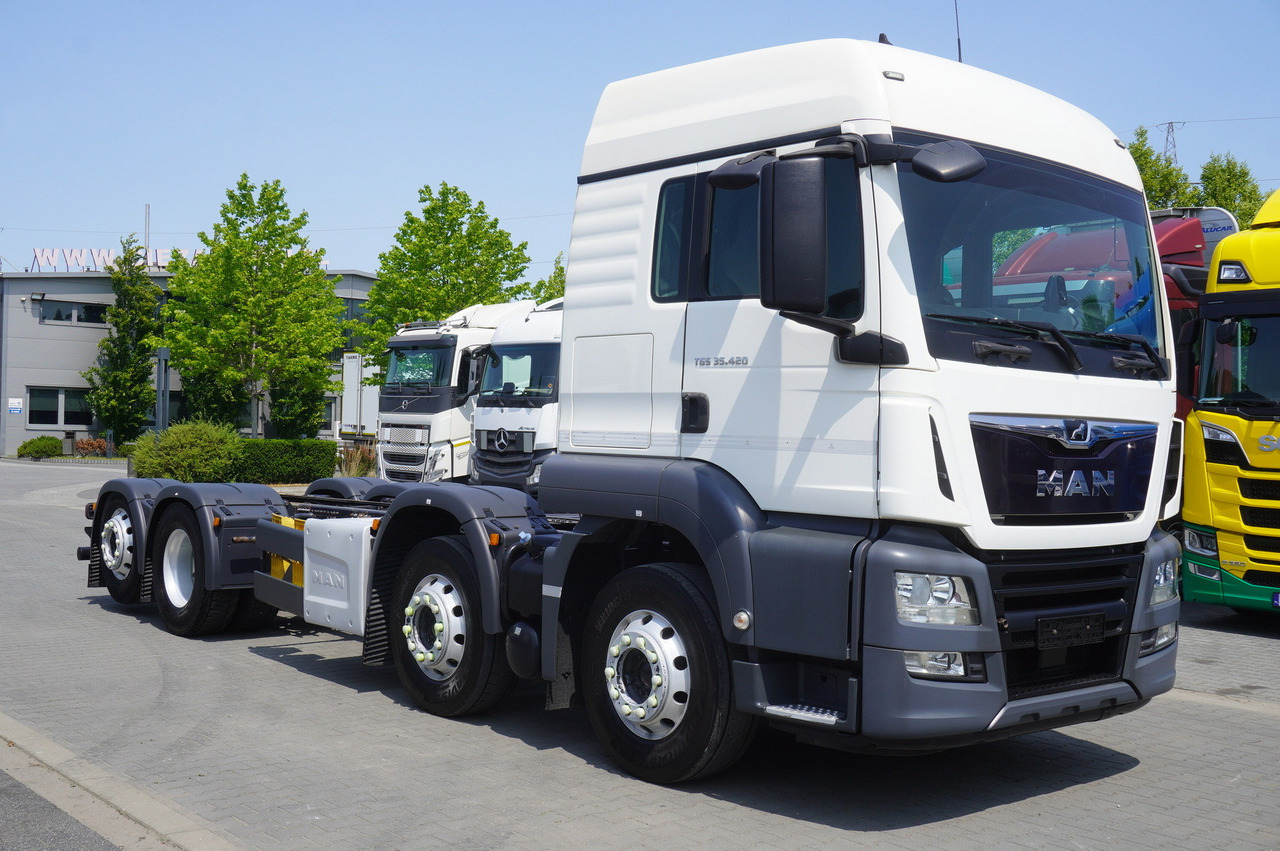 MAN TGS 35.420 8×2 / Chassis 6.4 m / 3 steered axles - Tovornjak z dvigalom: slika 4 MAN TGS 35.420 8×2 / Chassis 6.4 m / 3 steered axles - Tovornjak z dvigalom: slika 4