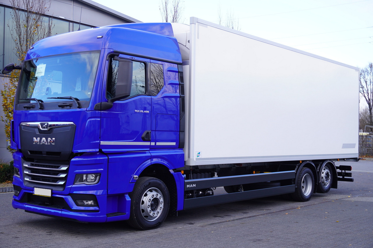 MAN TGX 26.400 / IGLOOCAR 20 pallets / Carrier Supra 1250 Silent - Tovornjak hladilnik: slika 2 MAN TGX 26.400 / IGLOOCAR 20 pallets / Carrier Supra 1250 Silent - Tovornjak hladilnik: slika 2