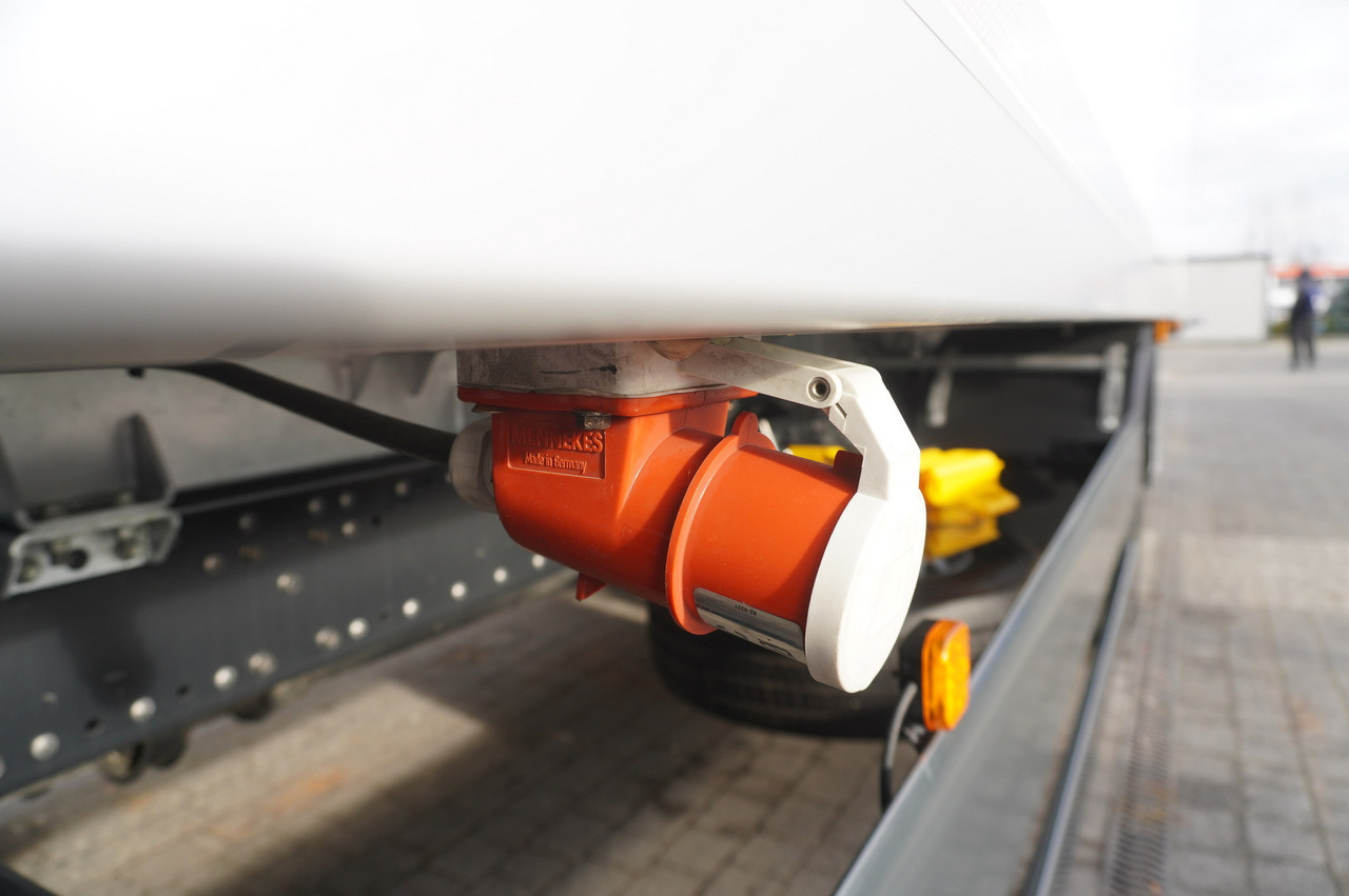 MAN TGX 26.400 / IGLOOCAR / Carrier Supra 1150 MT Silent - Izotermični tovornjak: slika 5 MAN TGX 26.400 / IGLOOCAR / Carrier Supra 1150 MT Silent - Izotermični tovornjak: slika 5