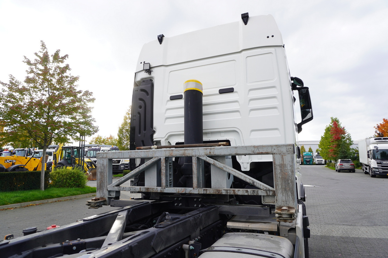 MAN TGX 26.470 6x2 COINTAINERKIPPER HYVA HIRMSCHLING / 200 tho. km! - Kontejnerski tovornjak/ Tovornjak z zamenljivim tovoriščem: slika 5 MAN TGX 26.470 6x2 COINTAINERKIPPER HYVA HIRMSCHLING / 200 tho. km! - Kontejnerski tovornjak/ Tovornjak z zamenljivim tovoriščem: slika 5