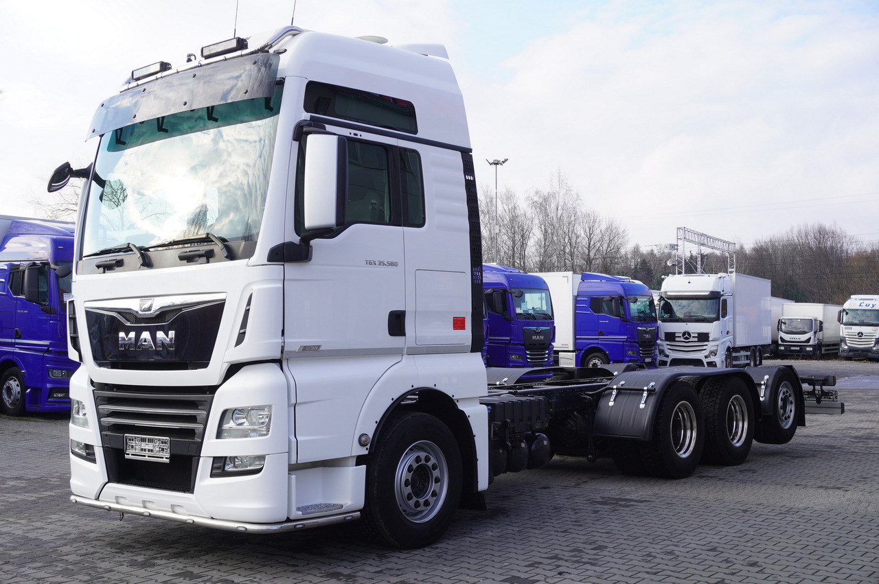 MAN TGX 35.580 E6 8x4/4 - 8.8m chassis frame - Tovornjak z dvigalom: slika 2 MAN TGX 35.580 E6 8x4/4 - 8.8m chassis frame - Tovornjak z dvigalom: slika 2