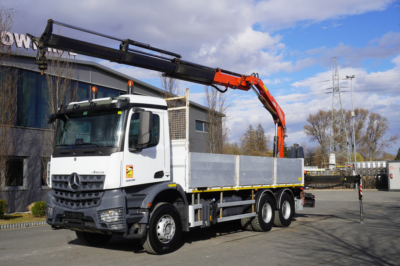 MERCEDES-BENZ AROCS 2636 Flatbed / HDS FASSI F175 7.7 T / 150,000 km - Avtodvigalo: slika 1 MERCEDES-BENZ AROCS 2636 Flatbed / HDS FASSI F175 7.7 T / 150,000 km - Avtodvigalo: slika 1