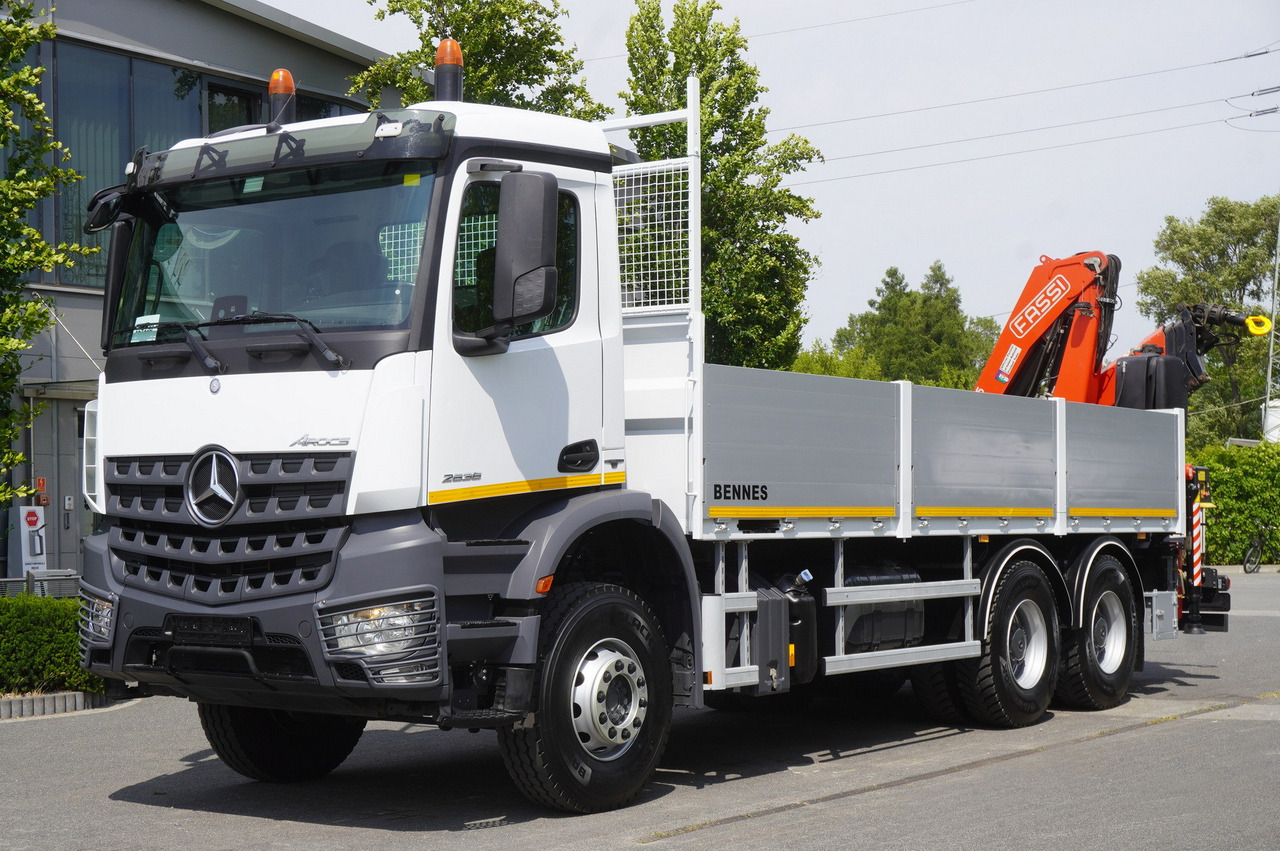 MERCEDES-BENZ AROCS 2636 Flatbed / HDS FASSI F175 7.7 T / 150,000 km - Avtodvigalo: slika 3 MERCEDES-BENZ AROCS 2636 Flatbed / HDS FASSI F175 7.7 T / 150,000 km - Avtodvigalo: slika 3
